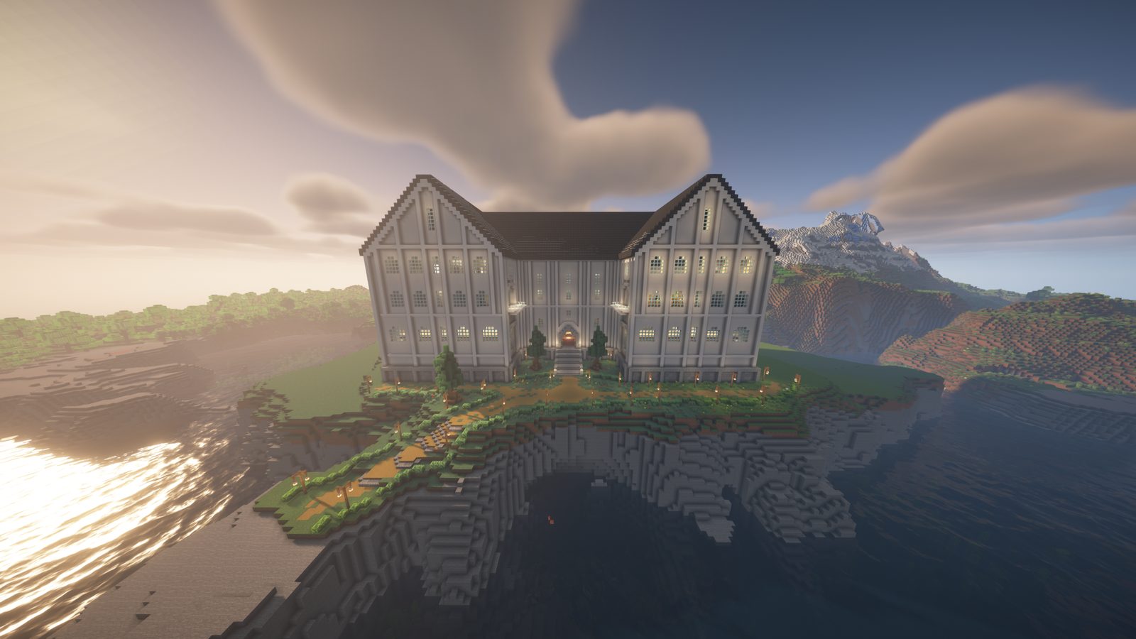 Grand Palace Survival Base