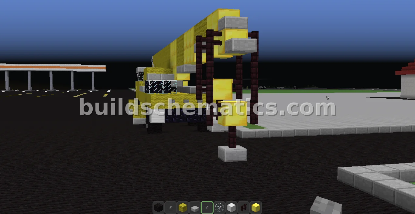 Eight-Wheeled Crane Truck — view 4